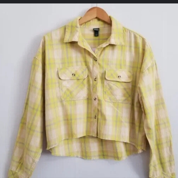Wild Fable Yellow Plaid Cropped Long Sleeved Button-Up Shirt, Size Small - Picture 3 of 7